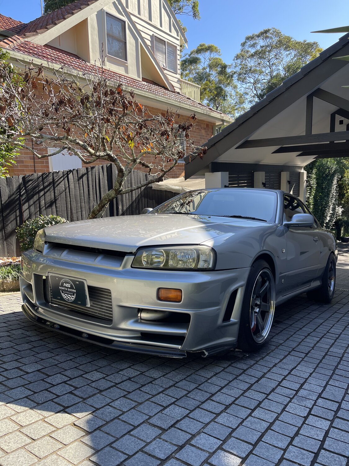 Nissan Skyline R34 detailed, North Shore