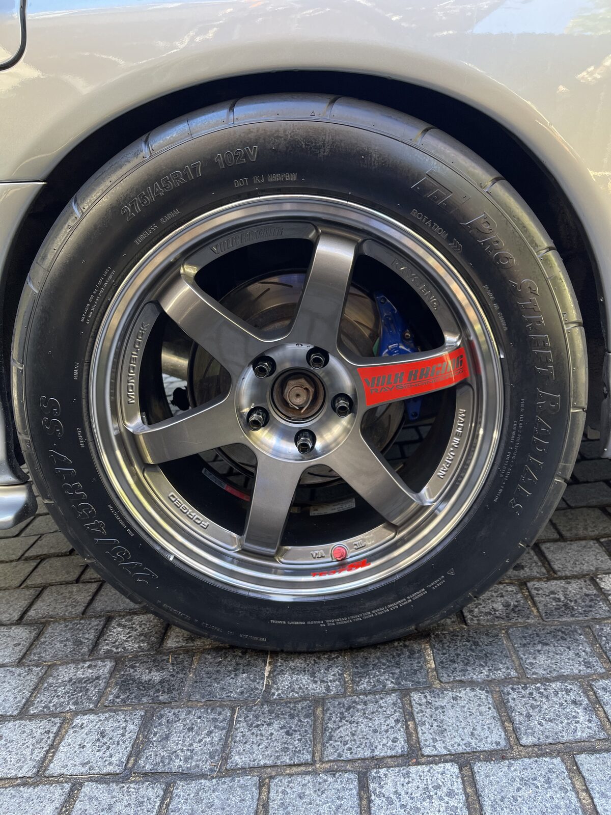 Volk Racing TE37 wheel detail